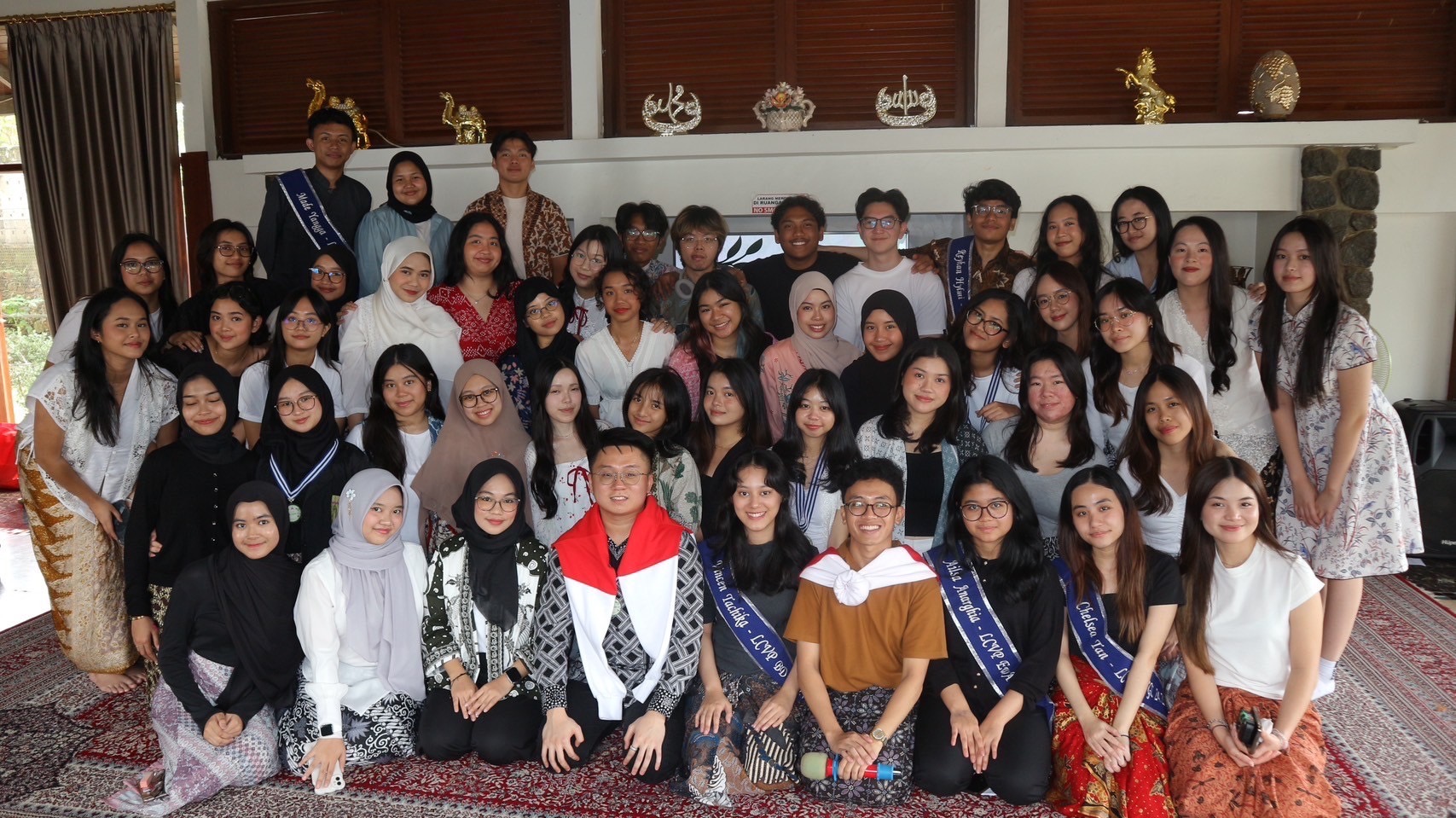 Anvaya Sada: Merajut Hubungan Abadi di Team Closing AIESEC in BINUS 24.25