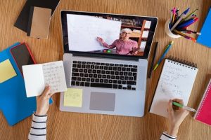 Nggak Usah Pusing Lagi Karena Online Learning, Cek Tipsnya Yuk!