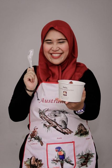 ASIH DEWI KARIM ENTREPRENEUR MUDA : DARI USAHA BAPAK HINGGA WEDDING ORGANIZER