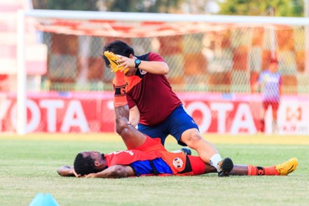 “Musuh Terburuk Pesepakbola: Cara Menghindari Kram Otot”