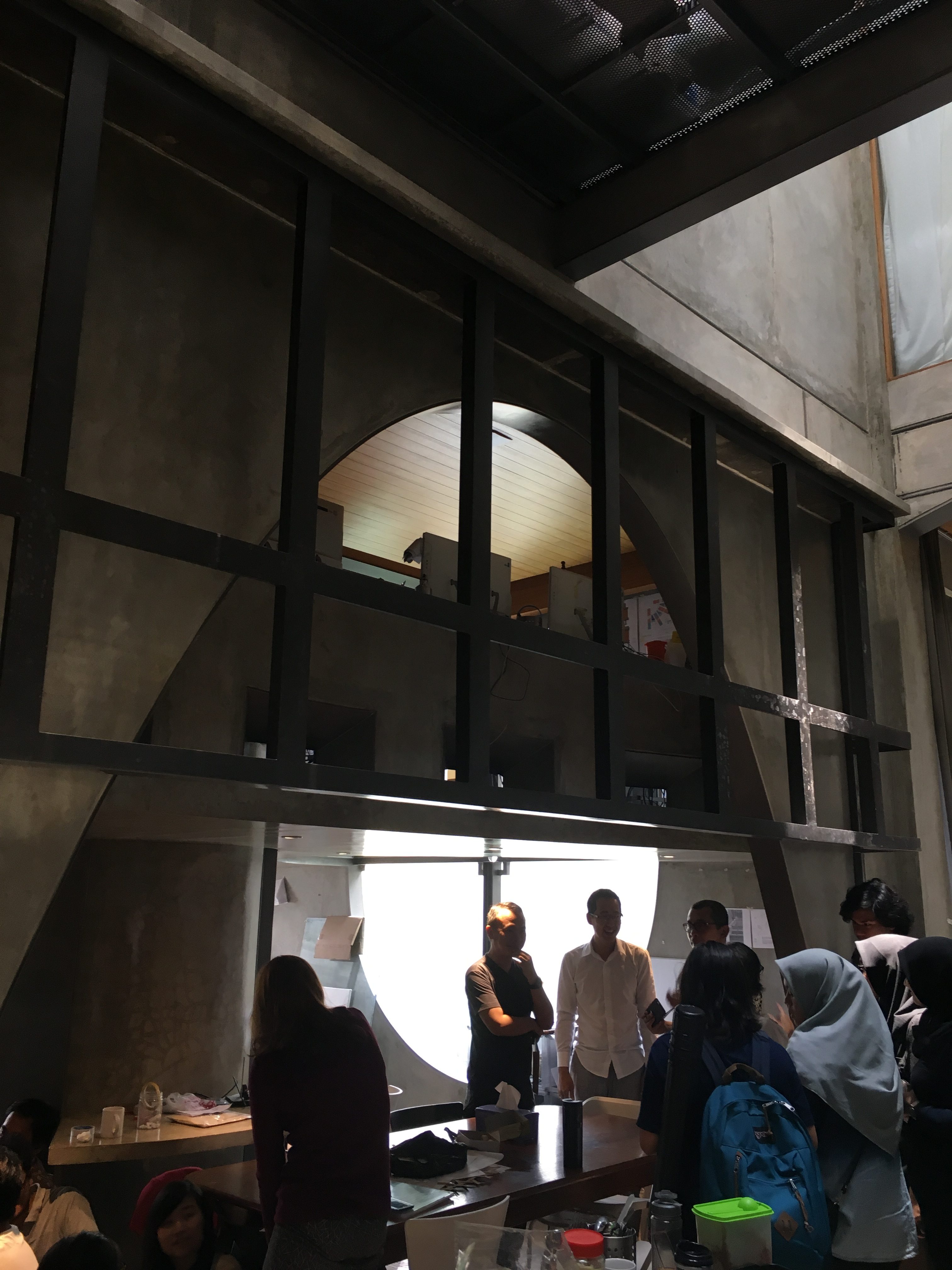 Kunjungan ke Home Office RAW Architecture