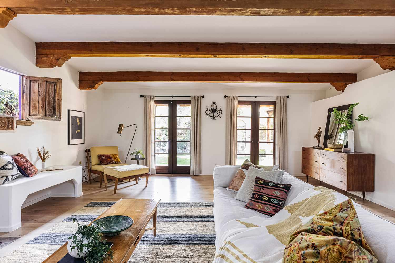 MEDITERANIAN INTERIOR STYLE
