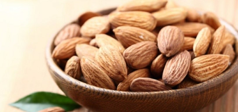 MANFAAT ALMOND APA SAJA SIH?