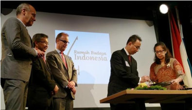 Pengenalan Budaya Indonesia Melalui Rumah Budaya Indonesia