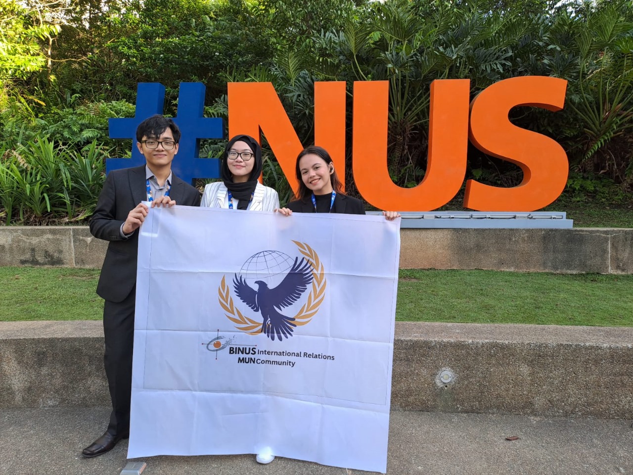 Menguatkan Reputasi Internasional: Partisipasi BINUS University dalam SMUN 2024 di NUS
