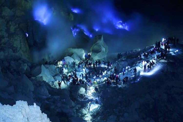 Indonesia’s Hidden Gem: Blue Fire Kawah Ijen