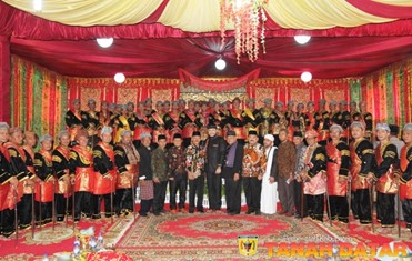 Upacara Batagak Pangulu Dari Sumatera Barat