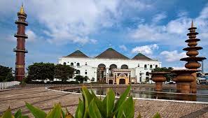 Bangunan Tertua di Indonesia