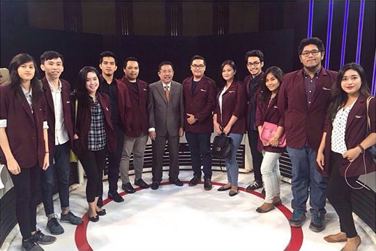 HIMSLAW MENGHADIRI UNDANGAN INDONESIA LAWYERS CLUB