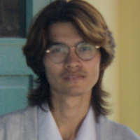 BINUS Andrew Marcello Holmes