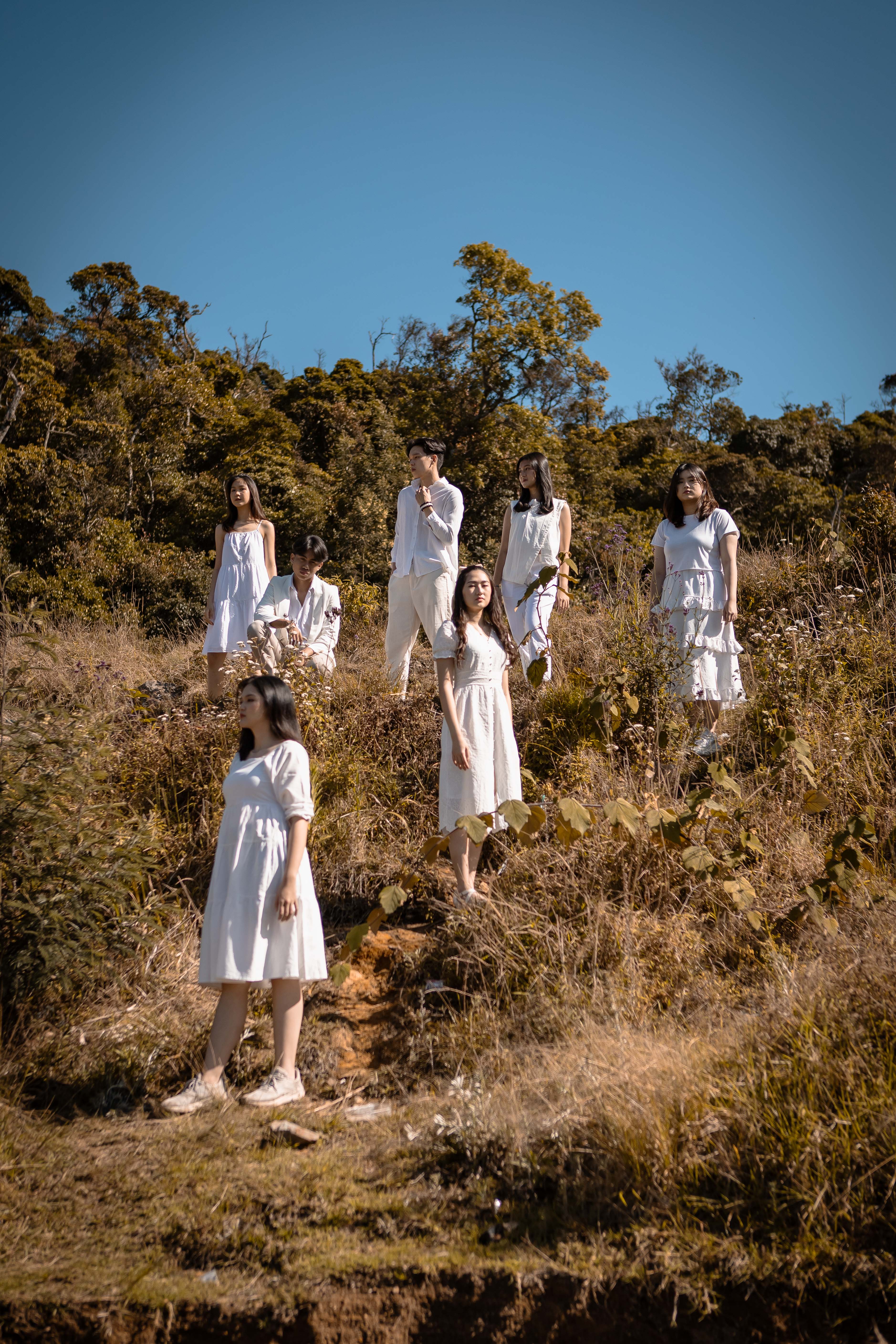 Photoshoot Hunt: MCB x Klifonara